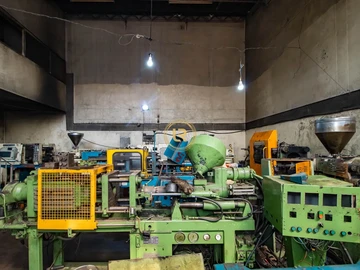 Warehouse & Factory
