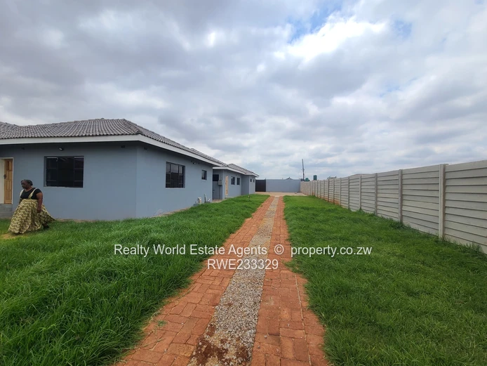 Exceptional 7-Bedroom Home with Agribusiness Potential – Ziko, Chitungwiza (Sole Mandate)