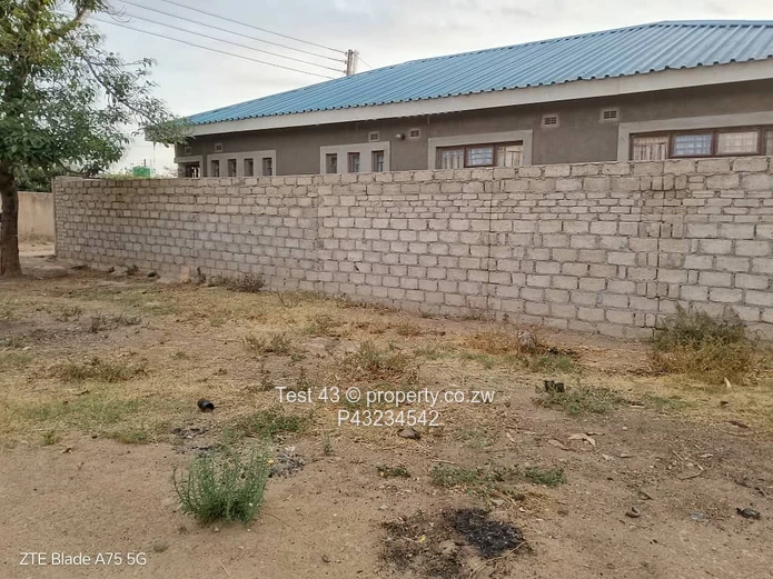 Chitungwiza land for sale 