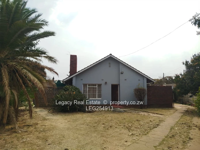 Fully Furnished 5-Bed with a small cottage on 887m² in Ashdown Park, Harare