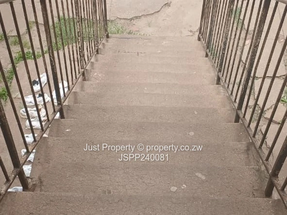 2 Bed Glen Norah A Flats; To Rent