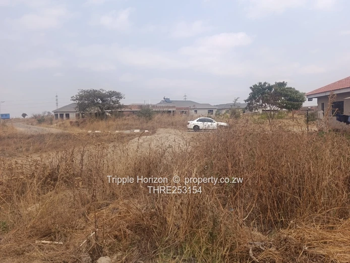  Nyabira Penrose 615m²  Ready-to-Build Stand on Tarred Road 