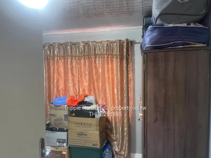 Stylish 4-bed Budiriro Home with Borehole & Modern Kitchen