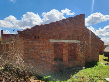 6 Bedroom House