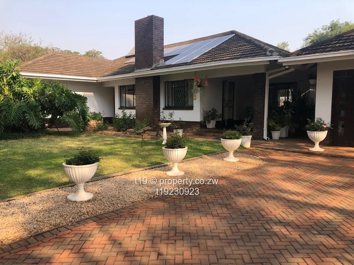 Stunning fully furnished serviced home 