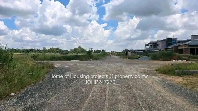 300 sqm Stand in Glaudina — Quiet Street, New Homes Nearby (Sole Mandate)