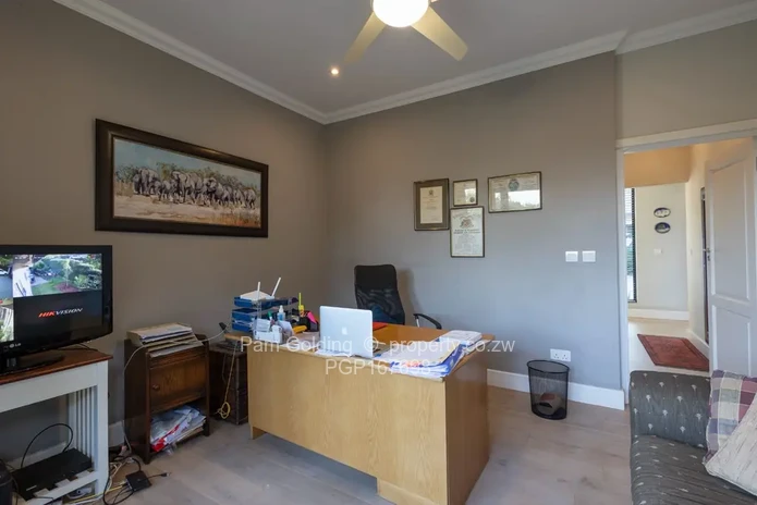 Contemporary Home On Price Drive - Exquisite Views