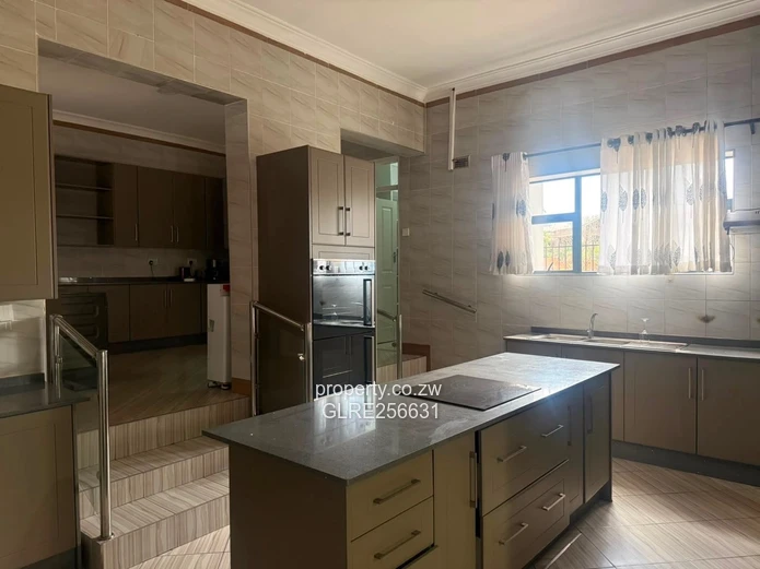 Modern 6-Bed Borrowdale Home with Borehole & Solar