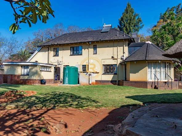 7 Bedroom House