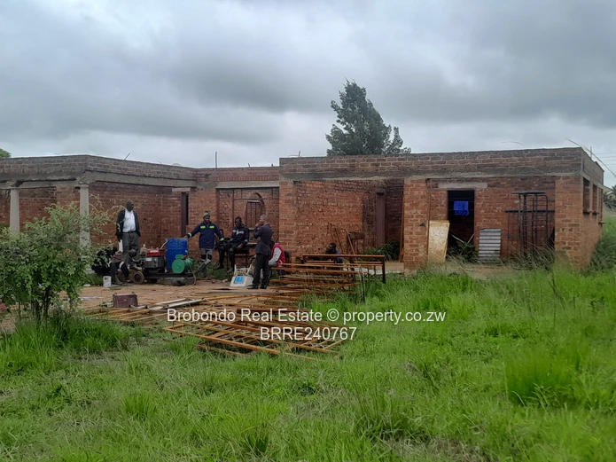 Incomplete Whitecliffe house for sale!