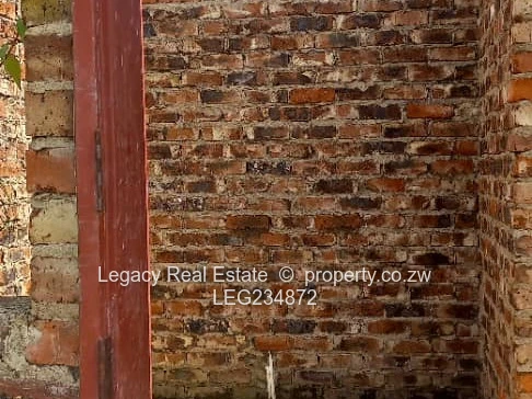 Sandton Phase 2 Corner Stand with Cottage .