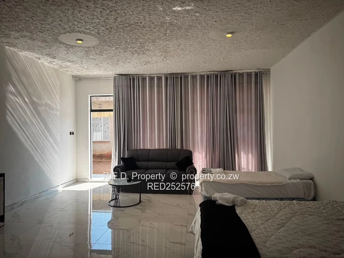 Bedsitter to Let In Parklands (Ladies Only)