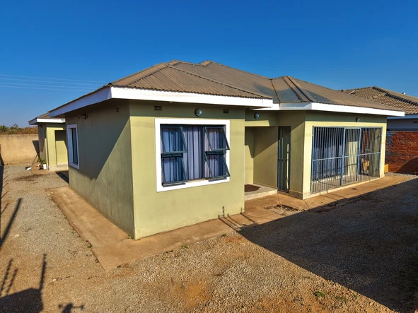 5 Bedroom House