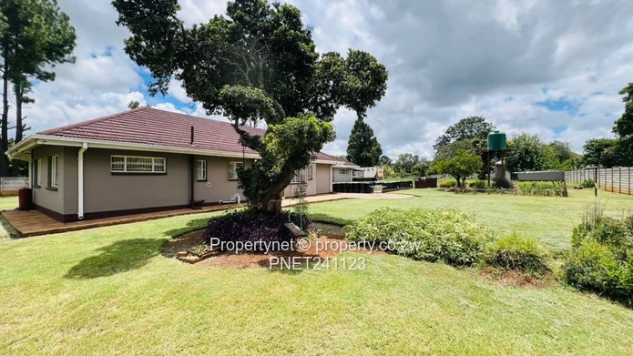 Well appointed family home.