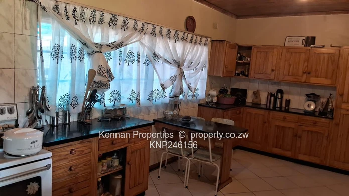 Family Place in Fab Location! (Sole Mandate)