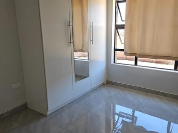 6 Bedroom House