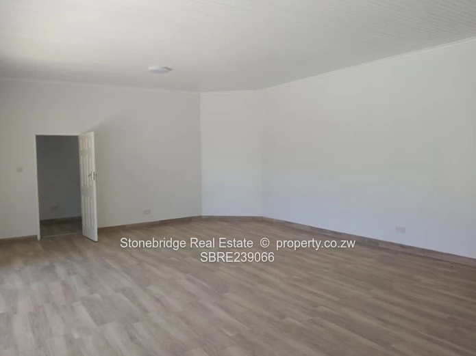 4 Bedroomed House to rent in Riverside