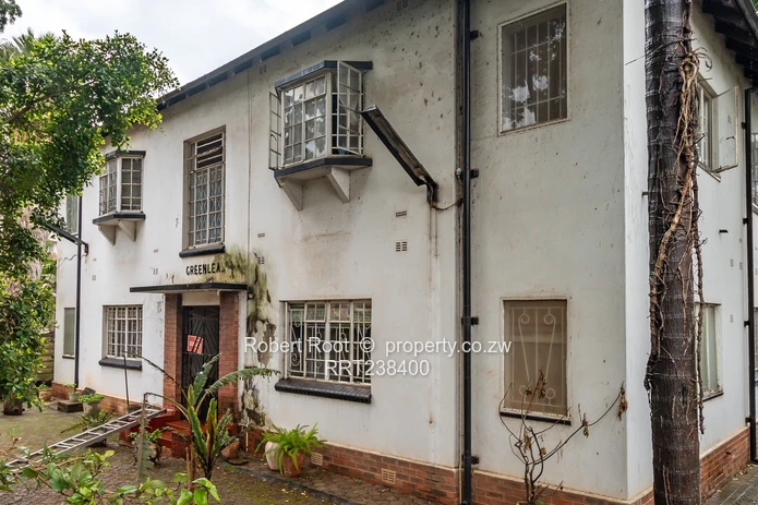 Flat For Sale (Sole Mandate)