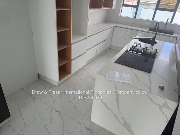 Mabvazuva house available for rent $800 (Sole Mandate)