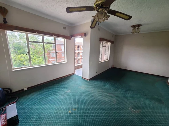 3 Bedroom Flat & Apartment