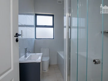 3 Bedroom Garden Flat