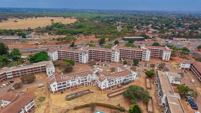 Eastlea 2-Bed Apartment — Borehole & Parking