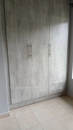 Marlborough 2-Bed House with Borehole & Garden