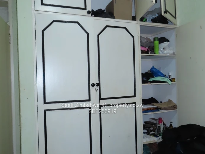 Spacious 5-Bed Philadelphia Home along William Powlett Drive (Sole Mandate)