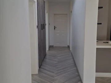 4 Bedroom Flat & Apartment