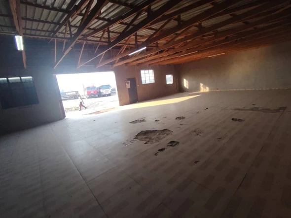 Warehouse & Factory