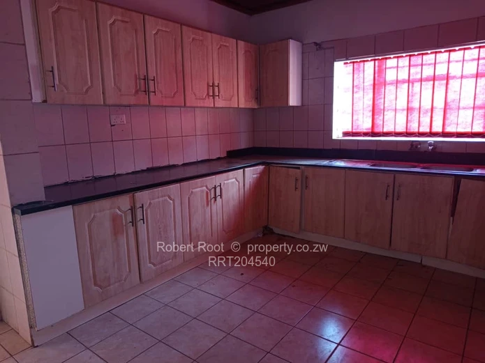 Commercial property to Rent Along Harare Drive