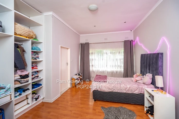 Large Modern Home In Shawasha Hills (Sole Mandate)