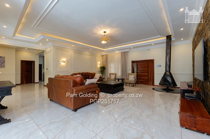 Well Designed Home On Folyjon Crescent!