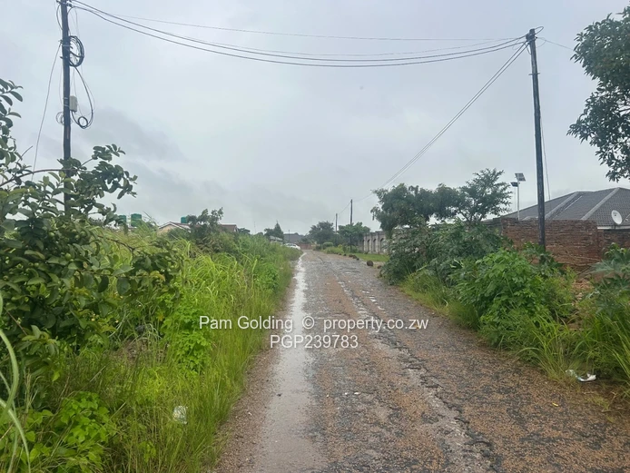 Vacant 2000 sqm Stand in Manresa