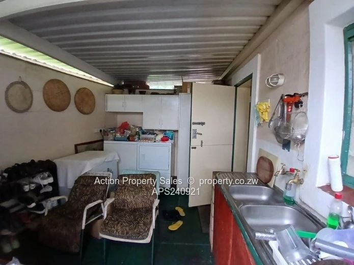 Fully Furnished 3 Bed Dandaro Unit! 