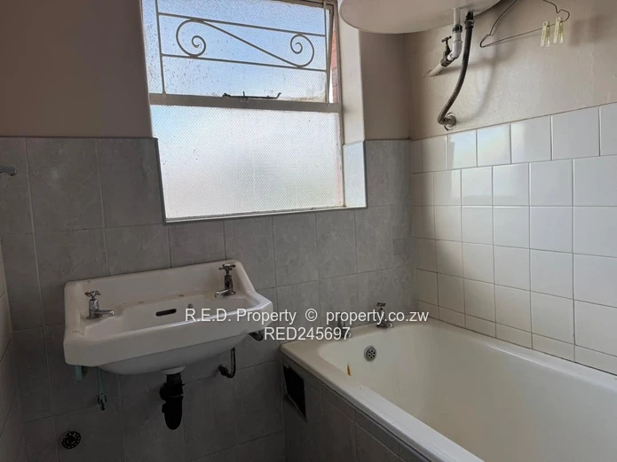 2-Bedroom Flat for Rent In The CBD!