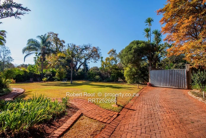 Prestigious Highlands Address-Spacious Family Home
