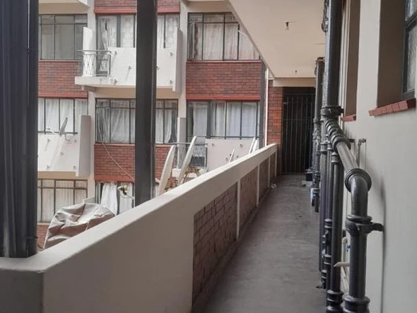 Flat & Apartment