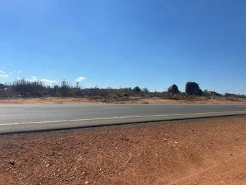 Commercial & Industrial Land