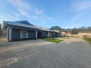 3 Bedroom Garden Flat