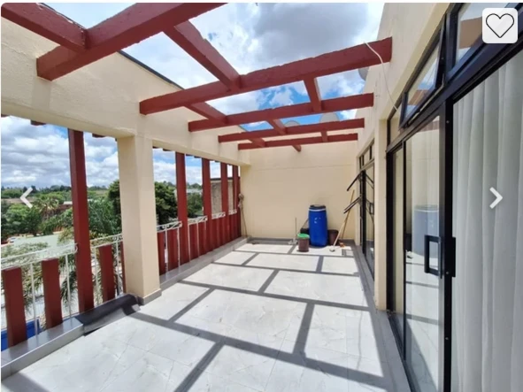 2 Bedroom Flat & Apartment