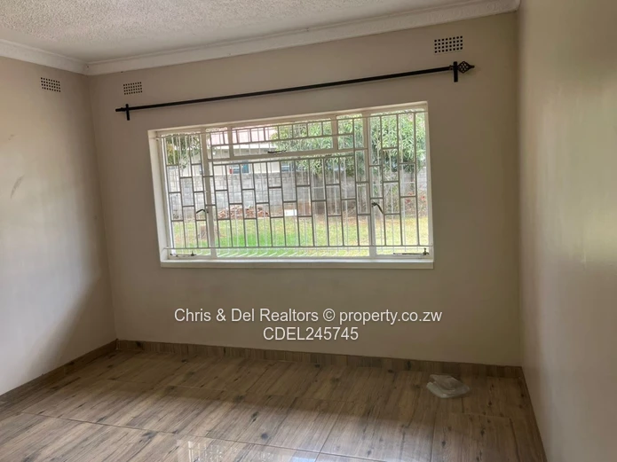 House to rent in Haig Park