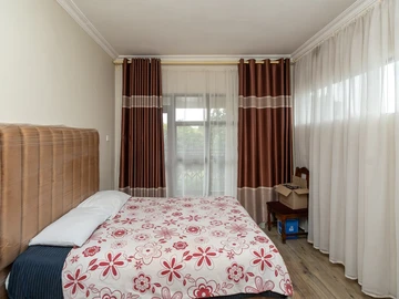 3 Bedroom Garden Flat