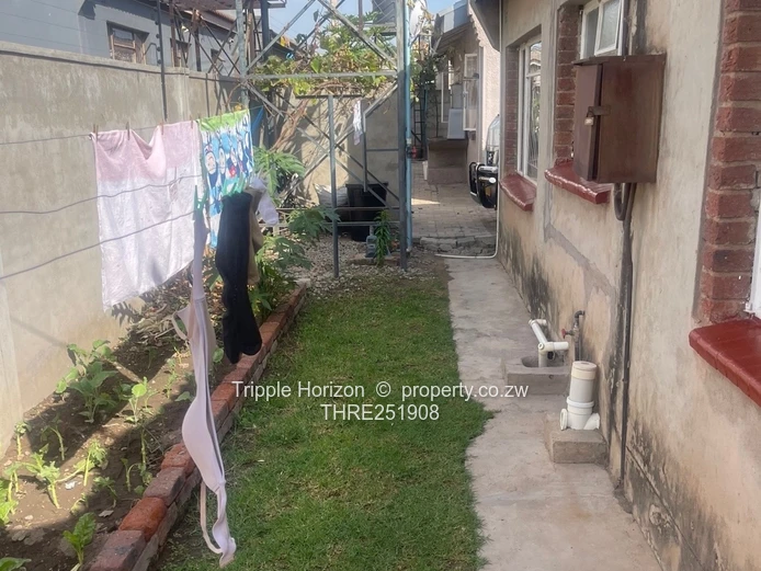 Stylish 4-Bed Budiriro Home with Borehole & Garage