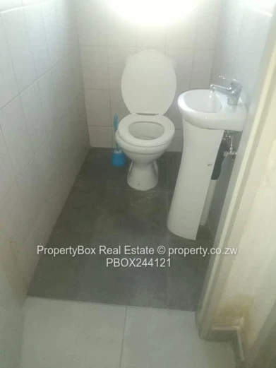 Sunway City property for sale with 3 bed cottage for $165 000
