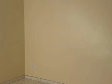 3 Bedroom Flat & Apartment