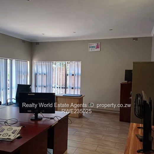 Prime Avondale Commercial Property To Let