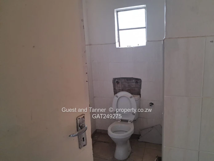 Prime Double-Storey Commercial/ Industrial Complex in Norton Nharira Industrial Area.
