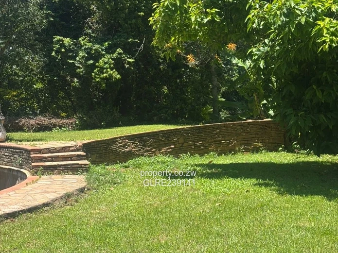 "Spacious 5-bedroom double lock-up house To Let