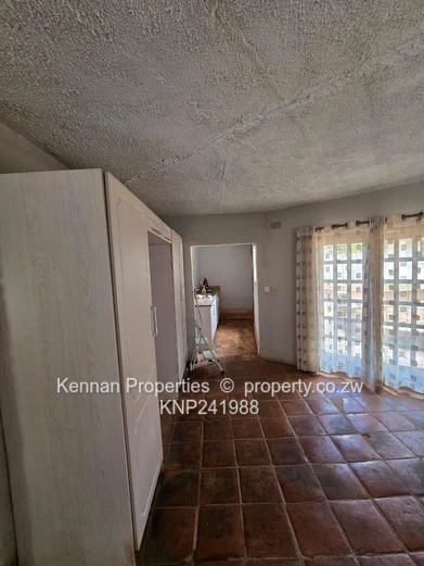 BEAUTIFUL FAMILY HOME ON 4021 square metres	